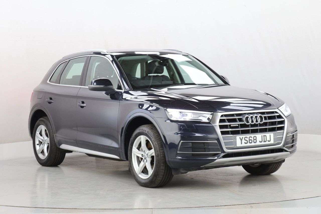 A 2019 AUDI Q5 2.0 TDI 40 Sport SUV 5dr Diesel S Tronic quattro Euro 6 (s/s) (190 ps) A 2019 AUDI Q5 2.0 TDI 40 Sport SUV 5dr Diesel S Tronic quattro Euro 6 (s/s) (190 ps)