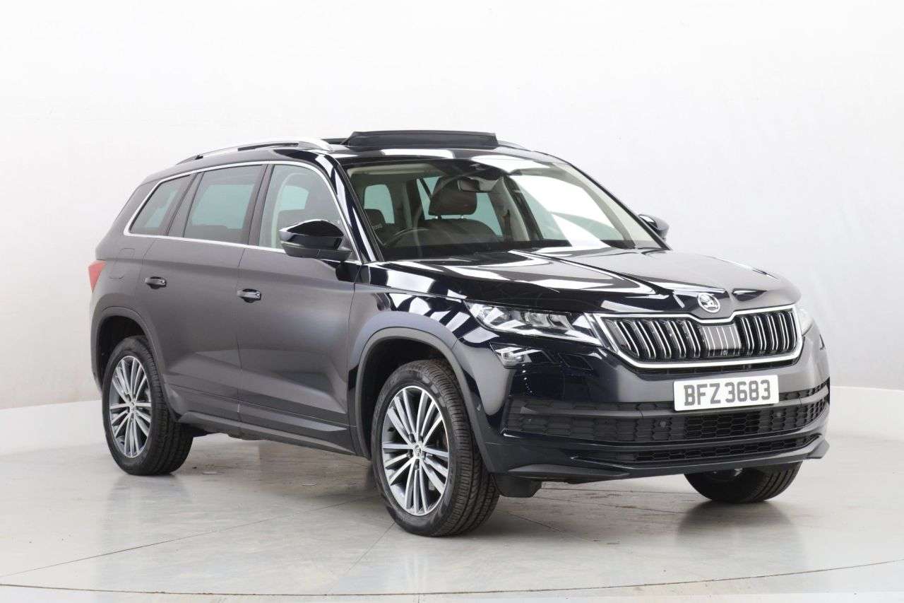 A 2019 SKODA KODIAQ 2.0 TSI Laurin & Klement SUV 5dr Petrol DSG 4WD Euro 6 (s/s) (7 Seat) (190 A 2019 SKODA KODIAQ 2.0 TSI Laurin & Klement SUV 5dr Petrol DSG 4WD Euro 6 (s/s) (7 Seat) (190