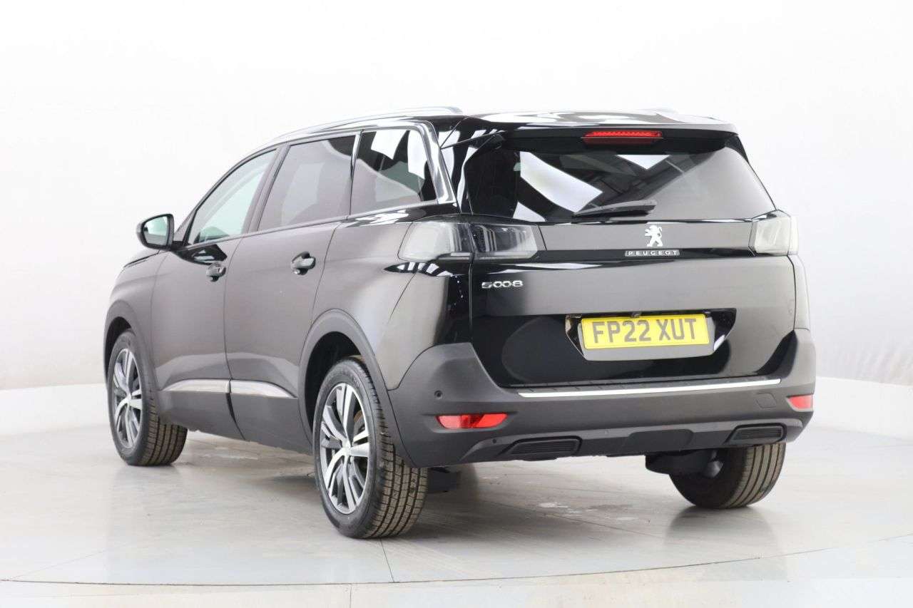 2022 PEUGEOT 5008 2022 PEUGEOT 5008