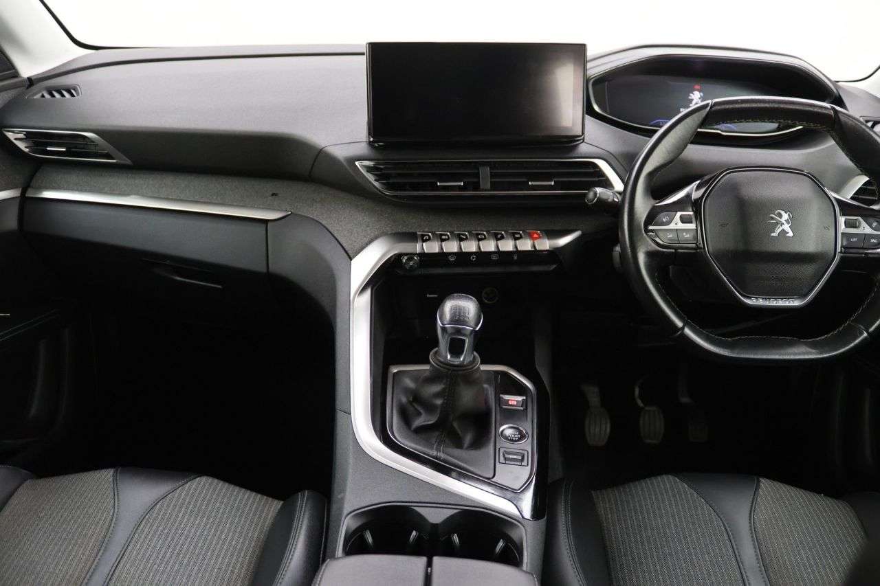 2022 PEUGEOT 5008 2022 PEUGEOT 5008