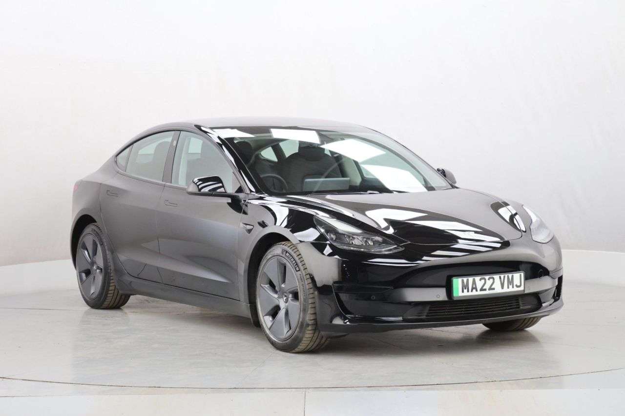 A 2022 TESLA MODEL 3 Standard Range Plus Saloon 4dr Electric Auto RWD (241 bhp) A 2022 TESLA MODEL 3 Standard Range Plus Saloon 4dr Electric Auto RWD (241 bhp)