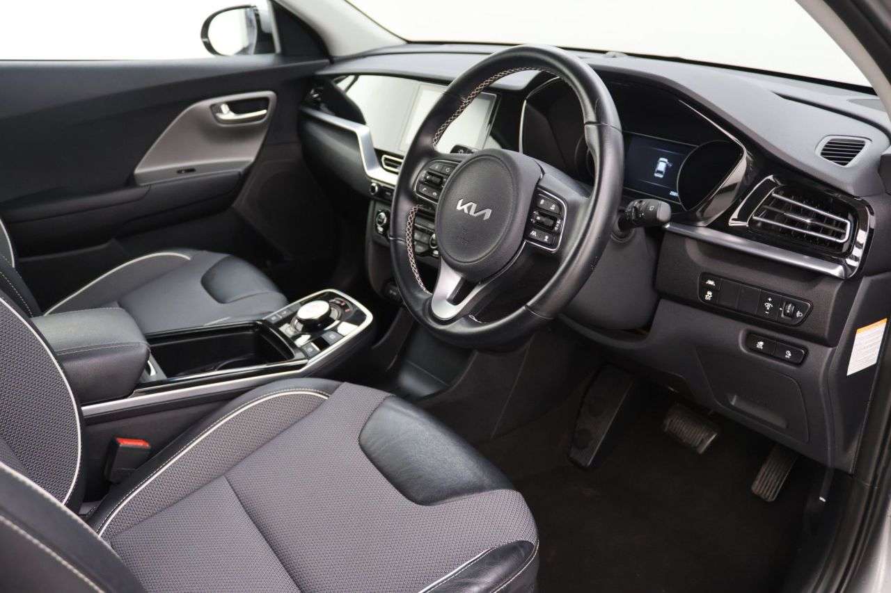 2022 KIA NIRO 2022 KIA NIRO