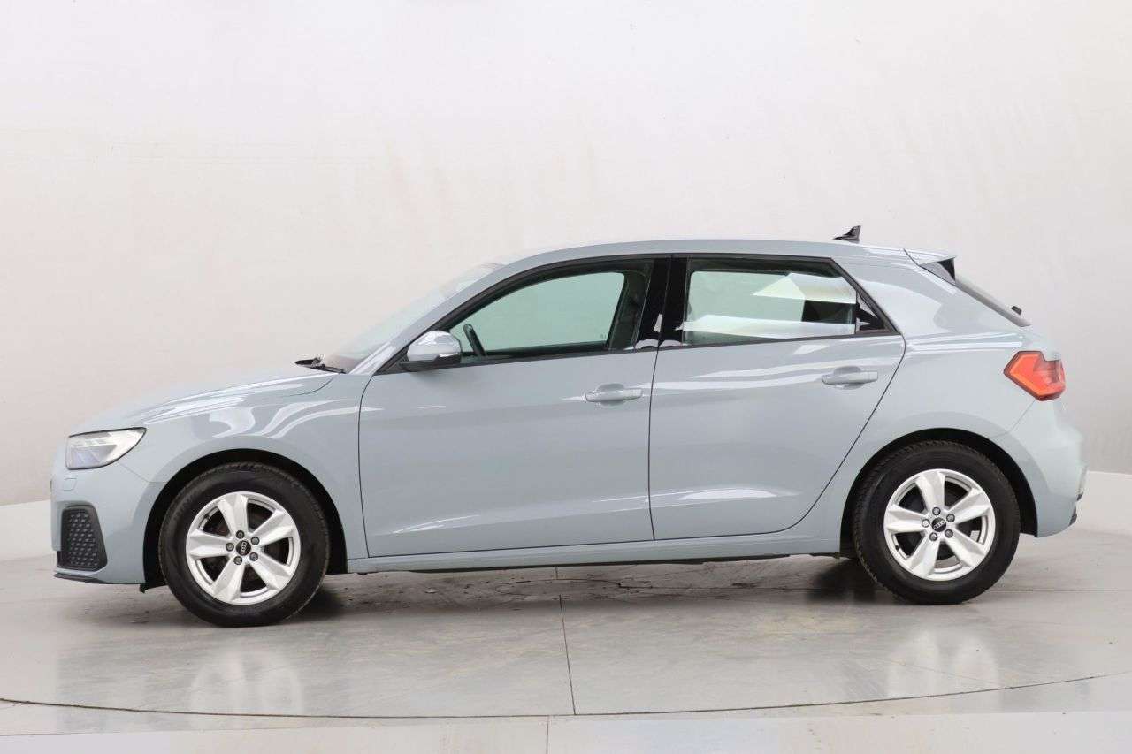 2022 AUDI A1 2022 AUDI A1