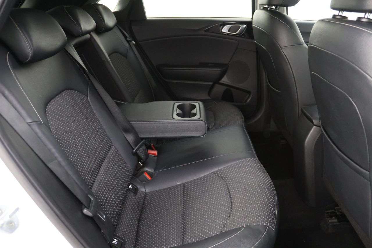 2021 KIA CEED 2021 KIA CEED