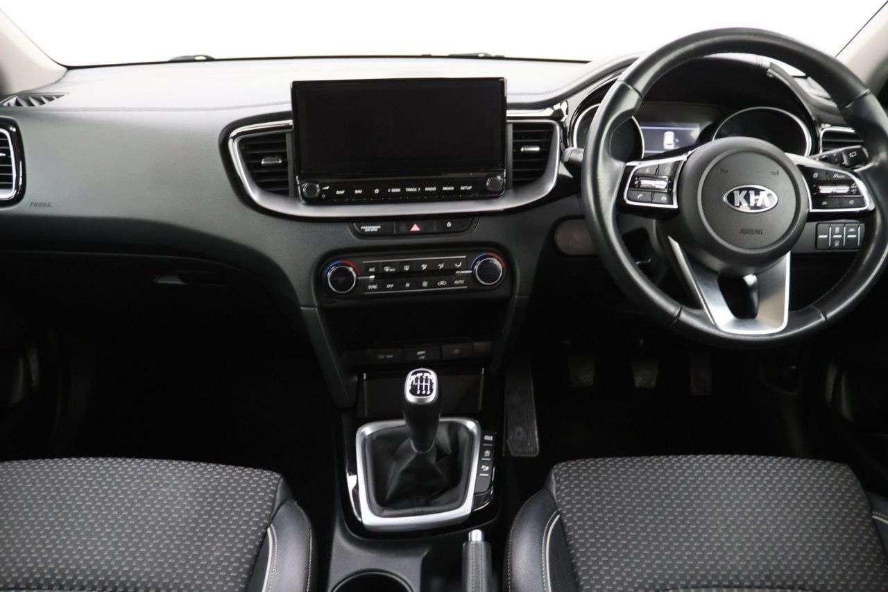 2021 KIA CEED 2021 KIA CEED