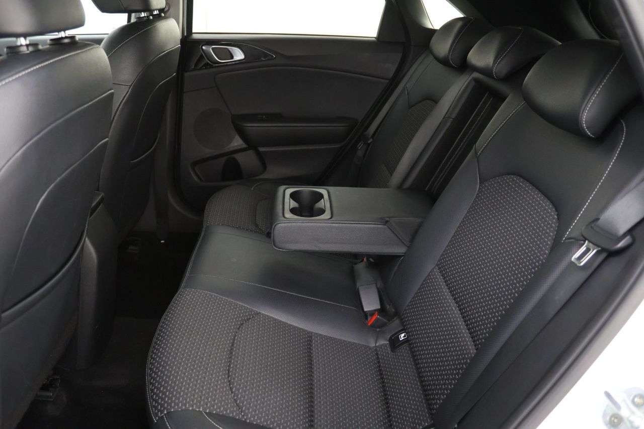 2021 KIA CEED 2021 KIA CEED