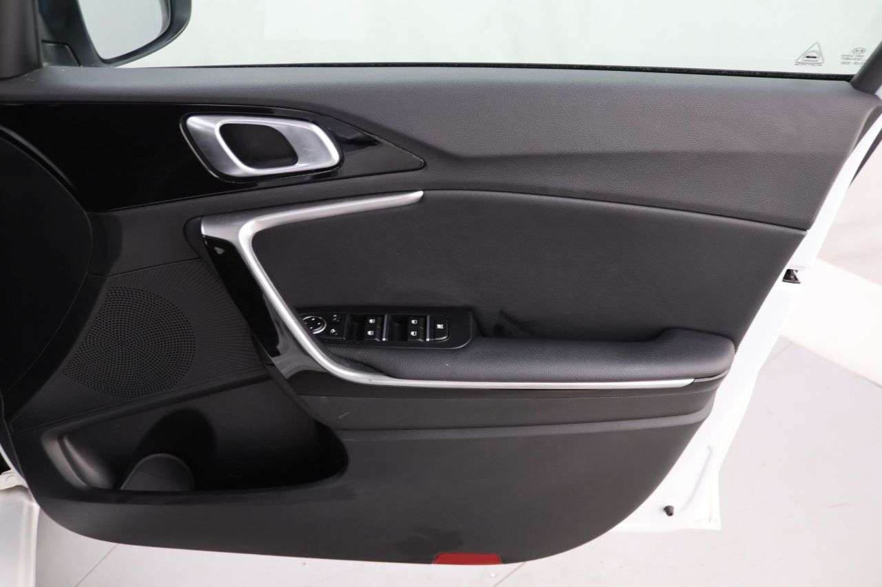 2021 KIA CEED 2021 KIA CEED