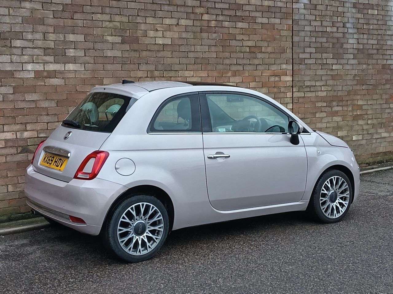 2019 FIAT 500 2019 FIAT 500