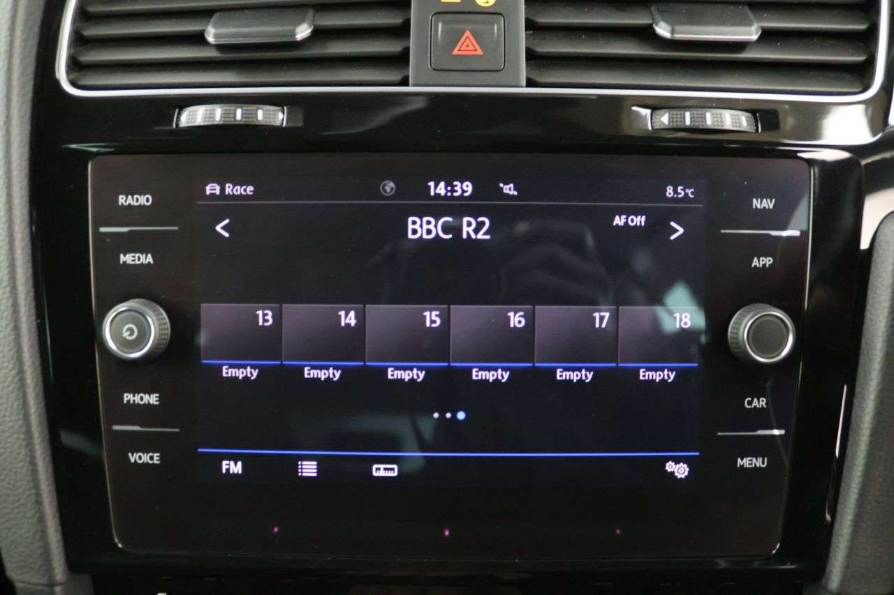 2019 VOLKSWAGEN GOLF 2019 VOLKSWAGEN GOLF