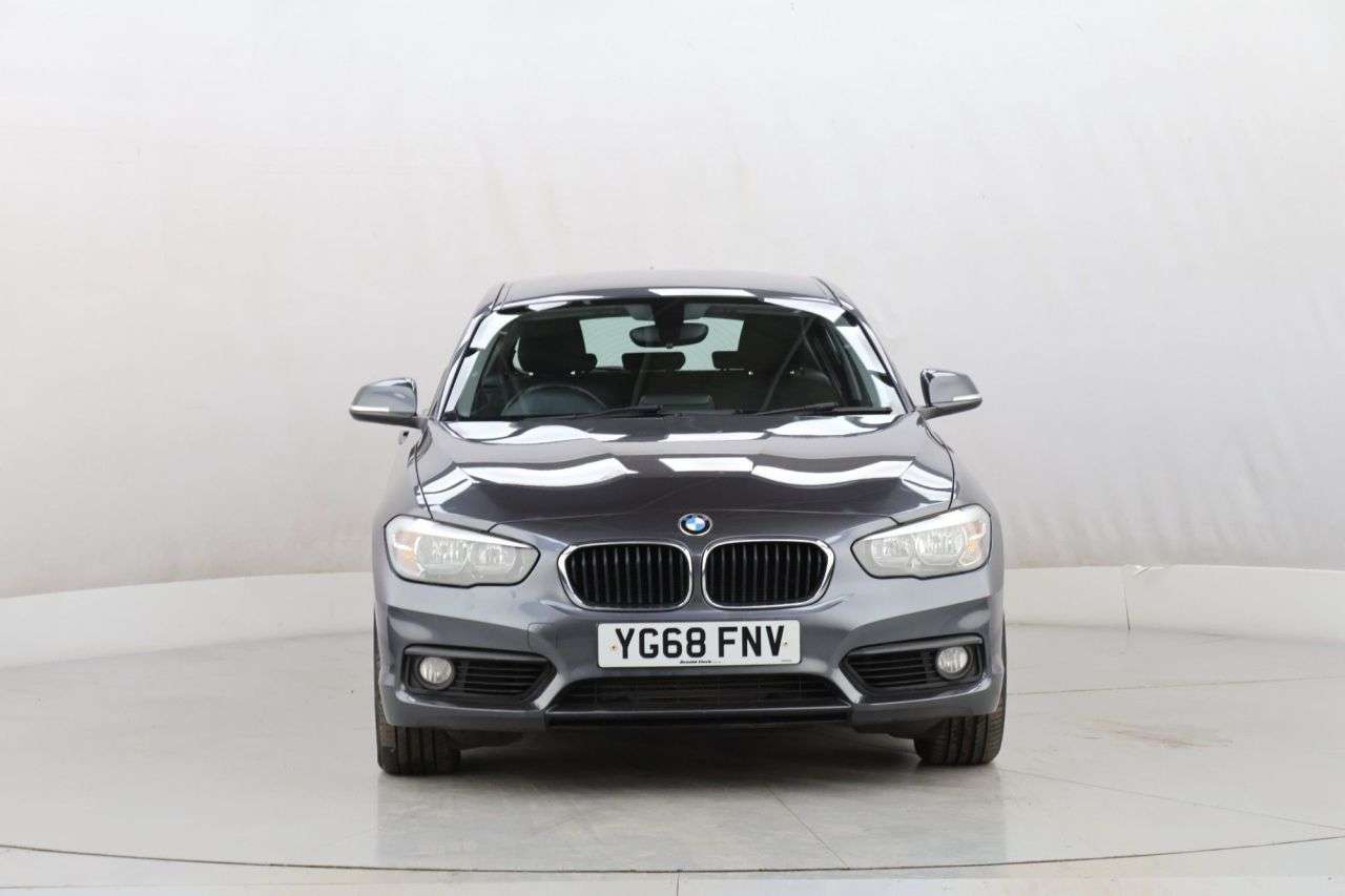 A 2018 BMW 1 SERIES 2.0 118d SE Hatchback 5dr Diesel Manual Euro 6 (s/s) (150 ps) A 2018 BMW 1 SERIES 2.0 118d SE Hatchback 5dr Diesel Manual Euro 6 (s/s) (150 ps)