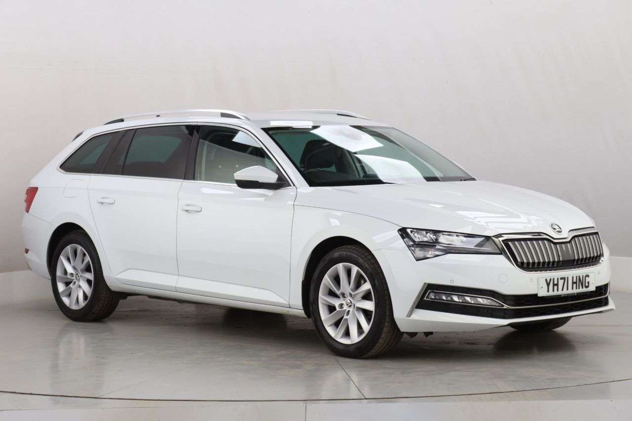 A 2021 SKODA SUPERB 1.4 TSI iV 13kWh SE Technology Estate 5dr Petrol Plug-in Hybrid DSG Euro 6 A 2021 SKODA SUPERB 1.4 TSI iV 13kWh SE Technology Estate 5dr Petrol Plug-in Hybrid DSG Euro 6