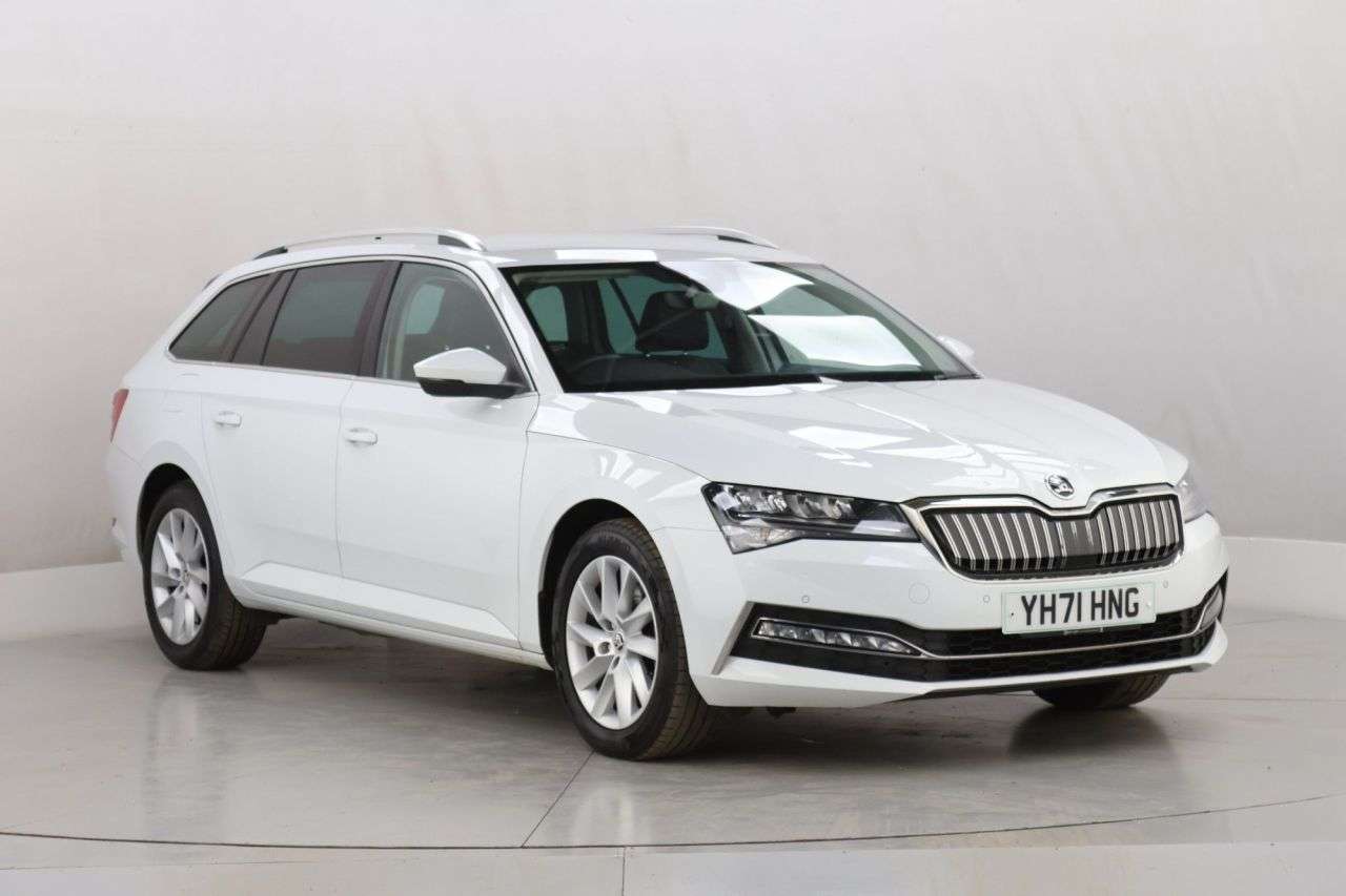 A 2021 SKODA SUPERB 1.4 TSI iV 13kWh SE Technology Estate 5dr Petrol Plug-in Hybrid DSG Euro 6 A 2021 SKODA SUPERB 1.4 TSI iV 13kWh SE Technology Estate 5dr Petrol Plug-in Hybrid DSG Euro 6