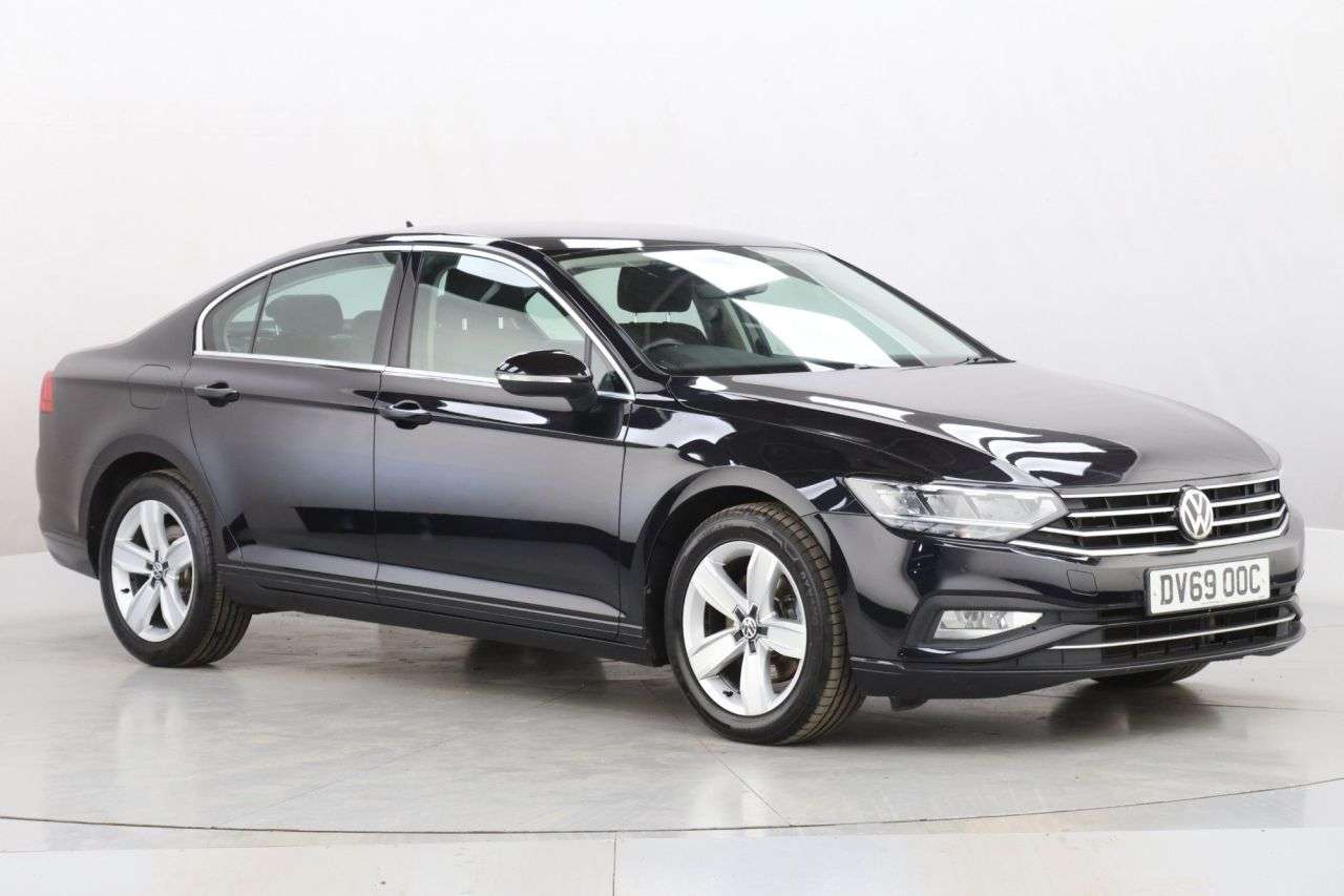 A 2019 VOLKSWAGEN PASSAT 1.5 TSI EVO SE Nav Saloon 4dr Petrol Manual Euro 6 (s/s) (150 ps) A 2019 VOLKSWAGEN PASSAT 1.5 TSI EVO SE Nav Saloon 4dr Petrol Manual Euro 6 (s/s) (150 ps)