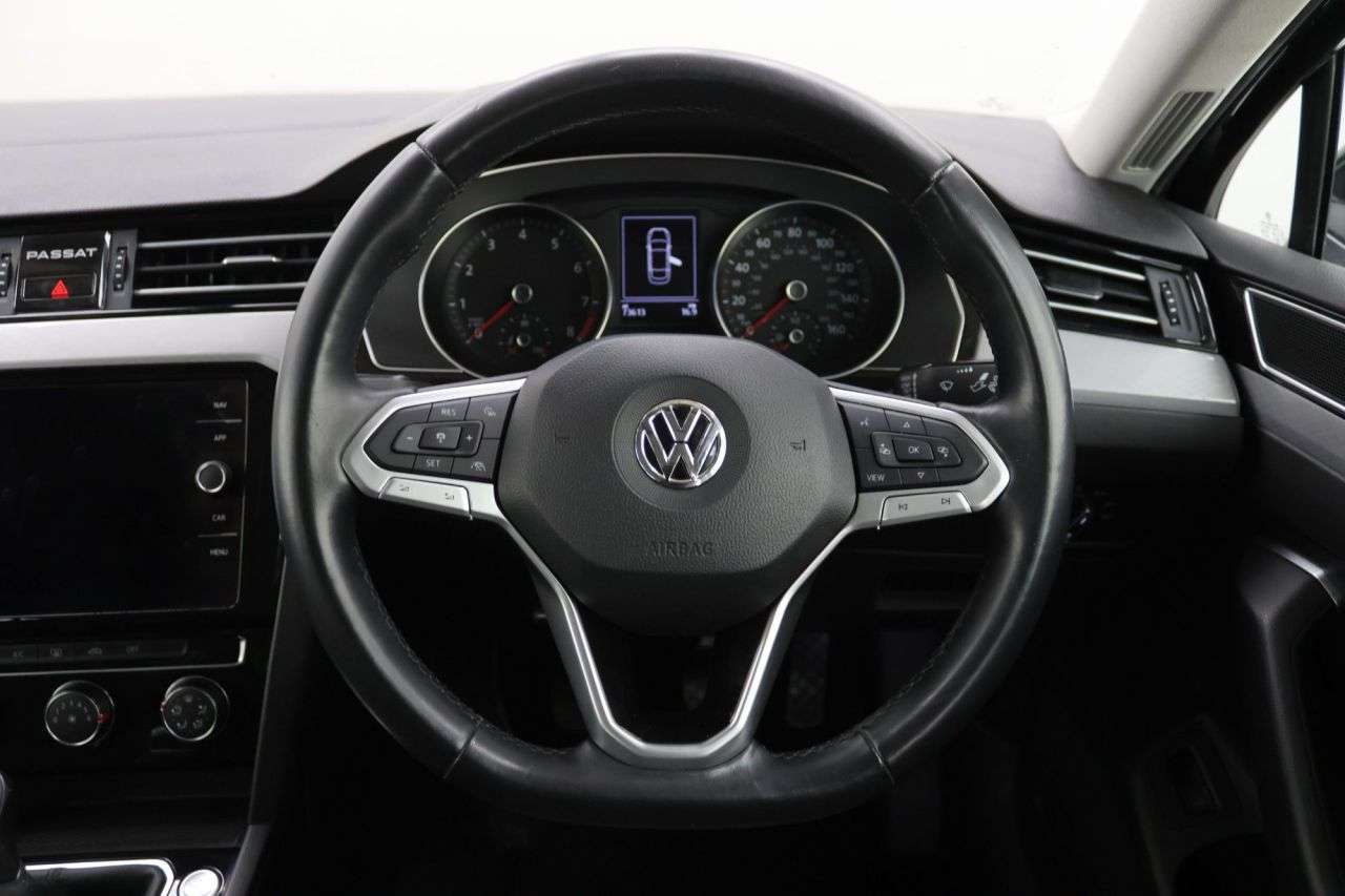 2019 VOLKSWAGEN PASSAT 2019 VOLKSWAGEN PASSAT