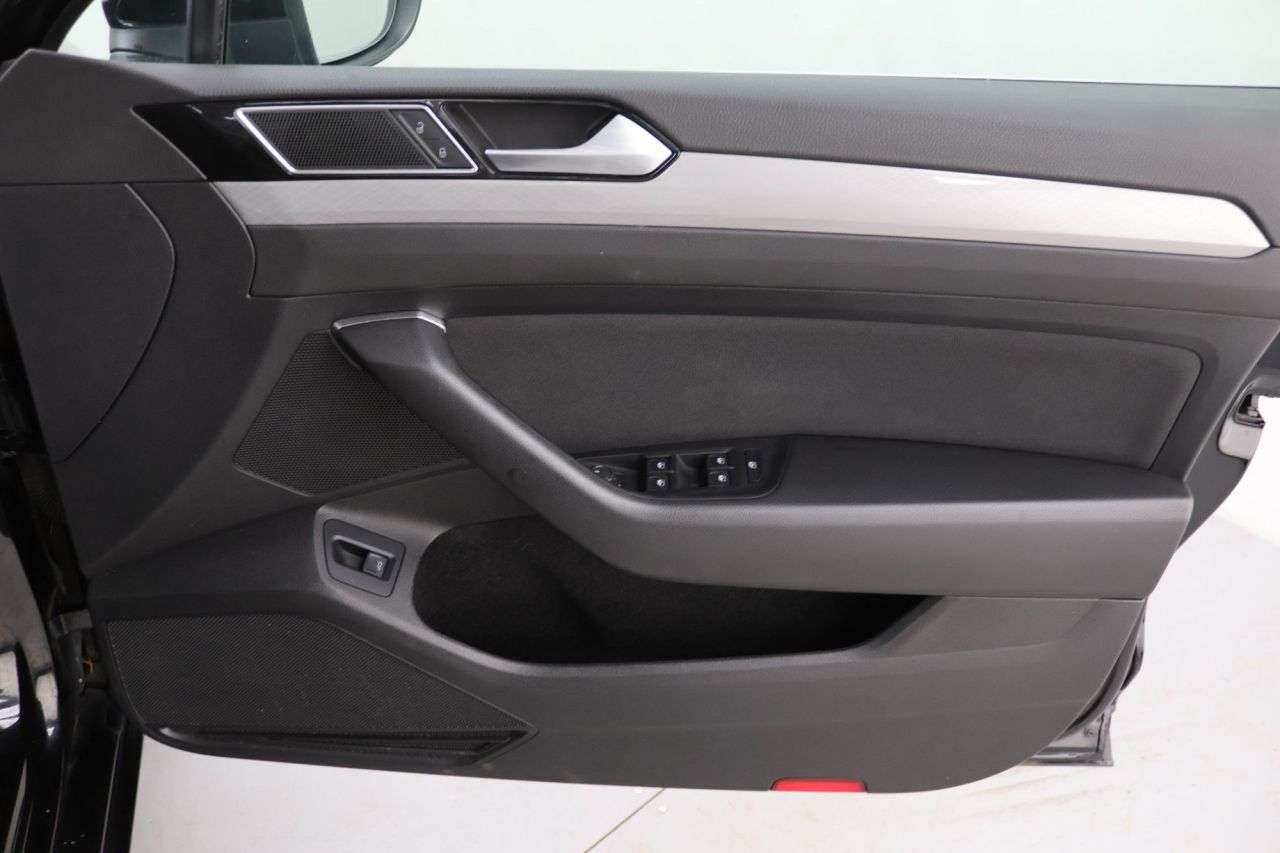 2019 VOLKSWAGEN PASSAT 2019 VOLKSWAGEN PASSAT