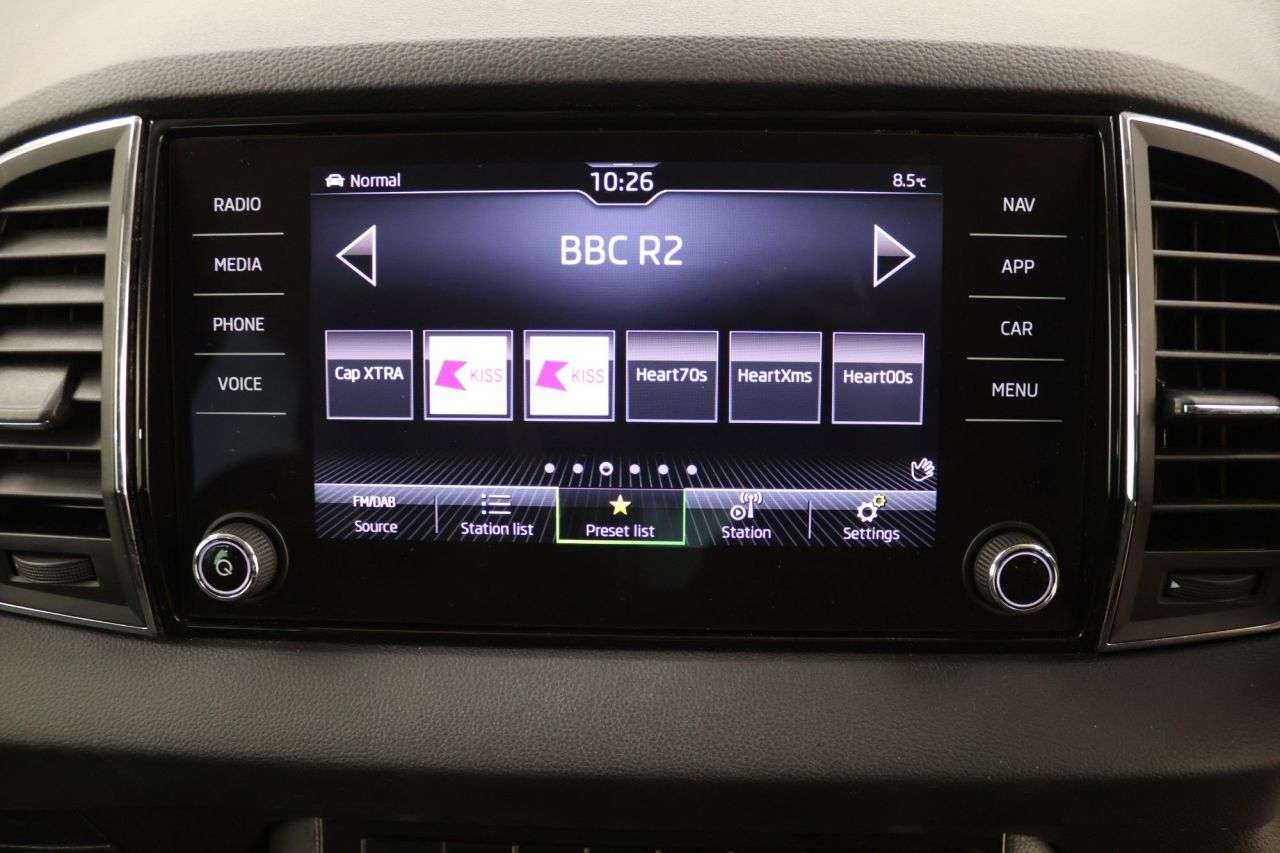 2021 SKODA KAROQ 2021 SKODA KAROQ