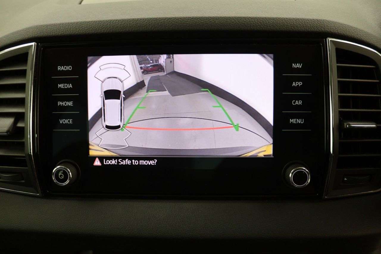 2021 SKODA KAROQ 2021 SKODA KAROQ