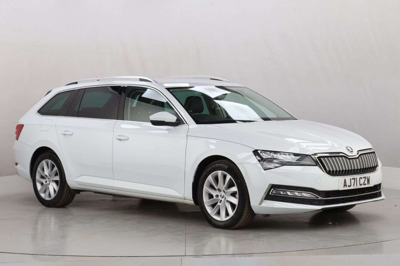 A 2021 SKODA SUPERB 1.4 TSI iV 13kWh SE Technology Estate 5dr Petrol Plug-in Hybrid DSG Euro 6 A 2021 SKODA SUPERB 1.4 TSI iV 13kWh SE Technology Estate 5dr Petrol Plug-in Hybrid DSG Euro 6