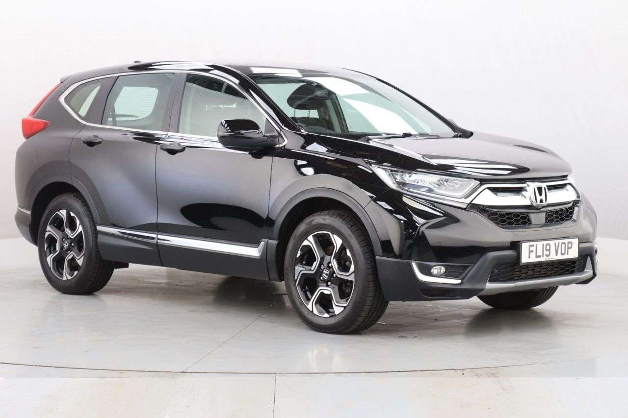 A 2019 HONDA CR-V 1.5 VTEC Turbo SE SUV 5dr Petrol Manual 4WD Euro 6 (s/s) (7 seat) (173 ps) A 2019 HONDA CR-V 1.5 VTEC Turbo SE SUV 5dr Petrol Manual 4WD Euro 6 (s/s) (7 seat) (173 ps)