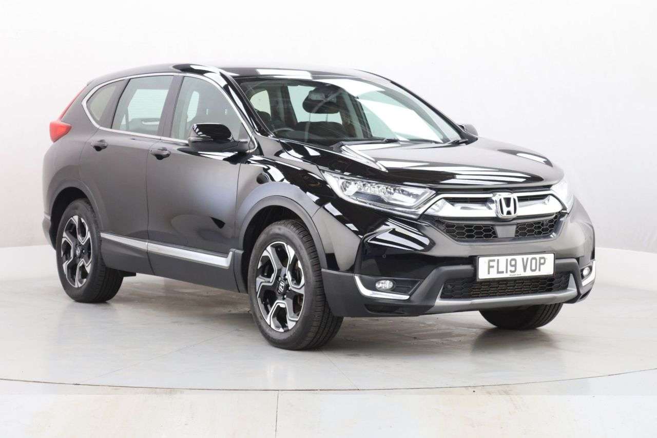 A 2019 HONDA CR-V 1.5 VTEC Turbo SE SUV 5dr Petrol Manual 4WD Euro 6 (s/s) (7 seat) (173 ps) A 2019 HONDA CR-V 1.5 VTEC Turbo SE SUV 5dr Petrol Manual 4WD Euro 6 (s/s) (7 seat) (173 ps)