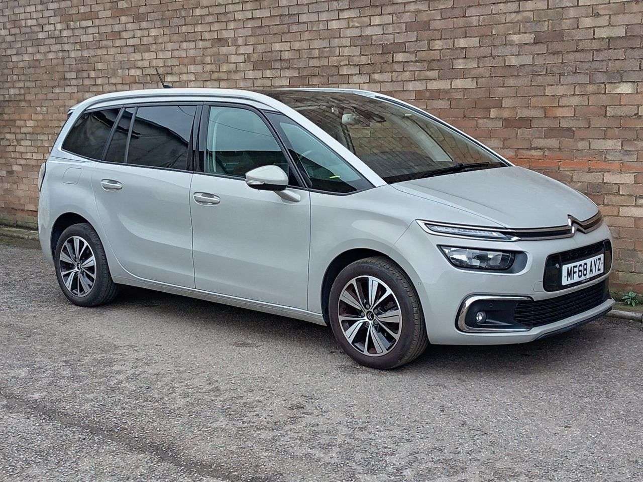 A 2018 CITROEN GRAND C4 SPACETOURER 1.2 PureTech GPF Flair MPV 5dr Petrol Manual Euro 6 (s/s) (130 ps) A 2018 CITROEN GRAND C4 SPACETOURER 1.2 PureTech GPF Flair MPV 5dr Petrol Manual Euro 6 (s/s) (130 ps)