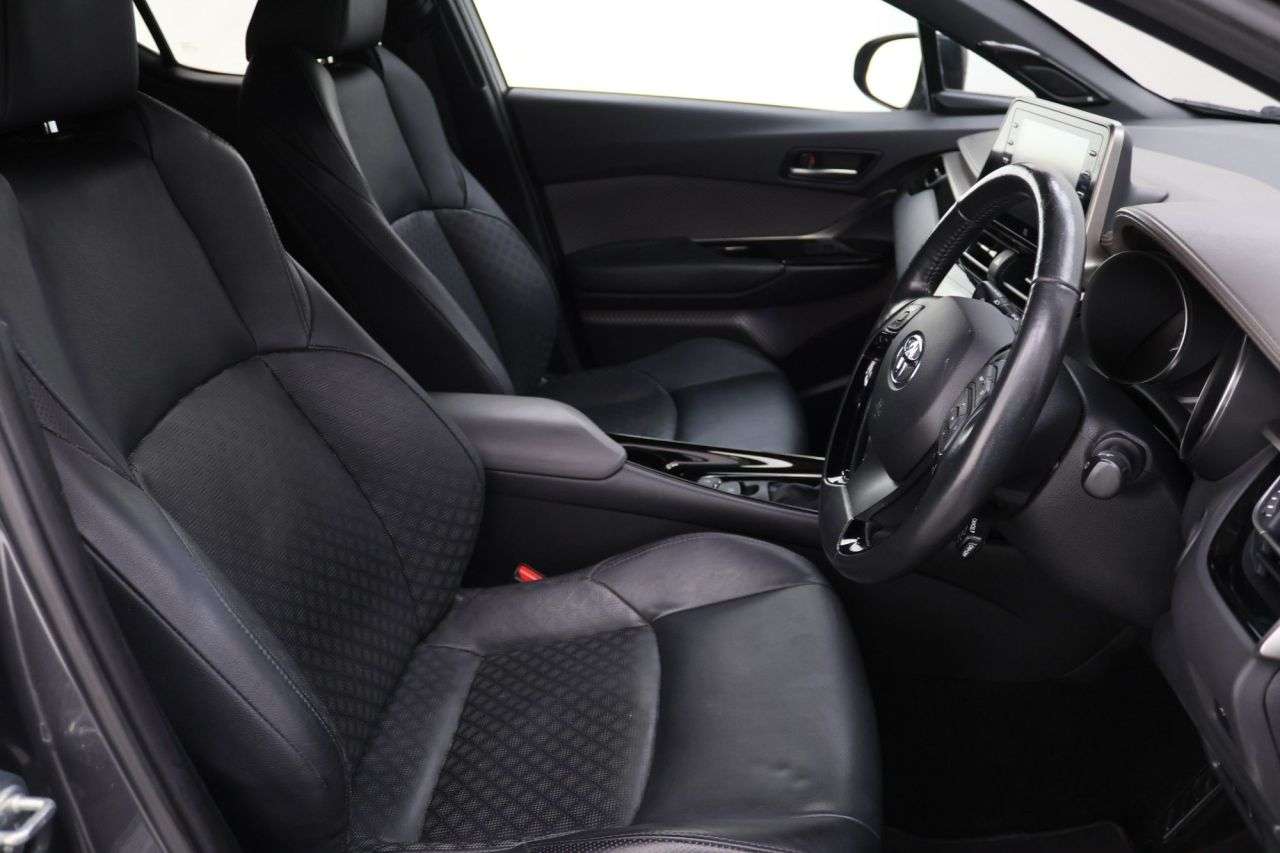 2020 TOYOTA C-HR 2020 TOYOTA C-HR