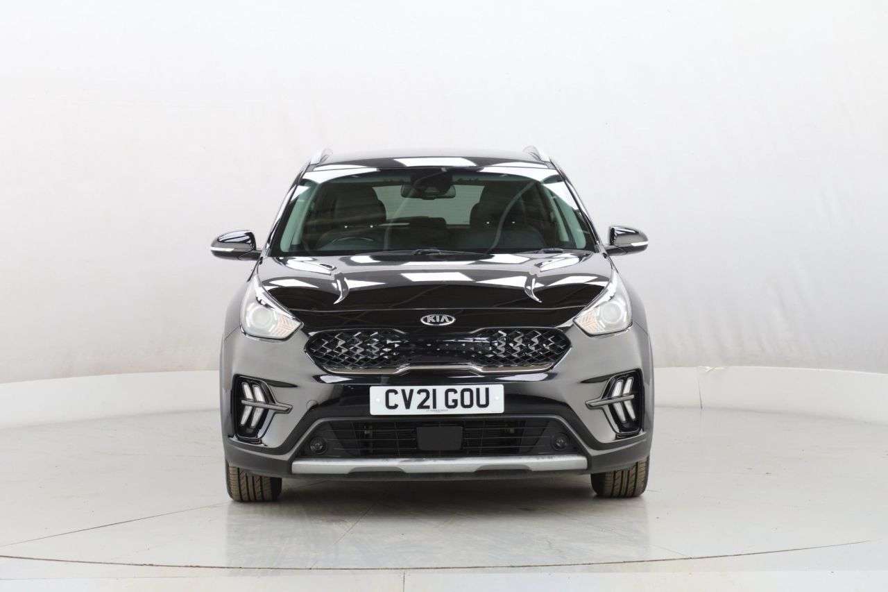 A 2021 KIA NIRO 1.6 GDi 2 SUV 5dr Petrol Hybrid DCT Euro 6 (s/s) (139 bhp) A 2021 KIA NIRO 1.6 GDi 2 SUV 5dr Petrol Hybrid DCT Euro 6 (s/s) (139 bhp)