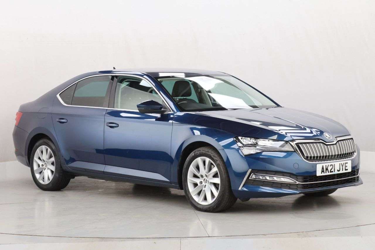 A 2021 SKODA SUPERB 1.4 TSI iV 13kWh SE Technology Hatchback 5dr Petrol Plug-in Hybrid DSG Euro A 2021 SKODA SUPERB 1.4 TSI iV 13kWh SE Technology Hatchback 5dr Petrol Plug-in Hybrid DSG Euro