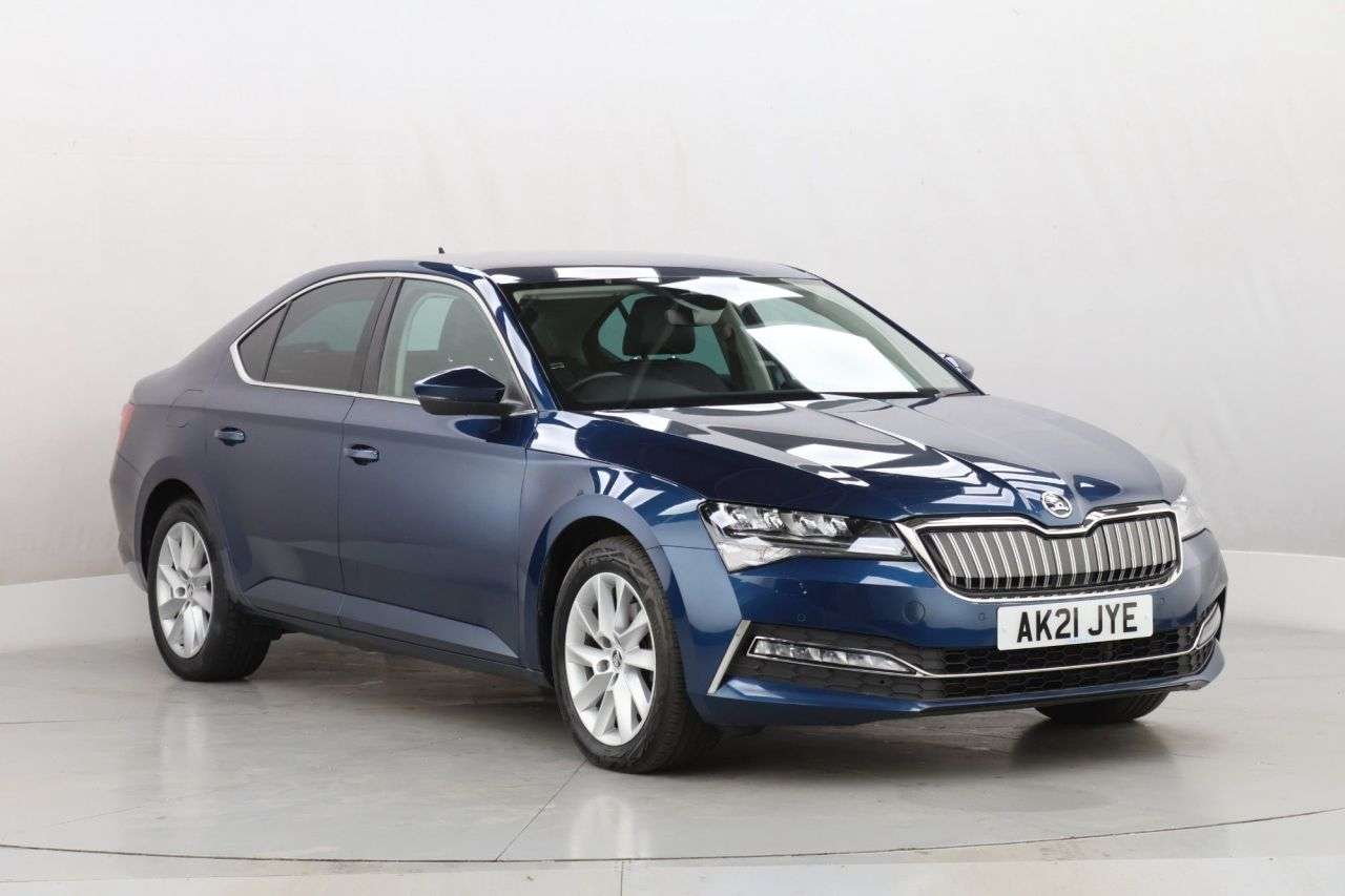 A 2021 SKODA SUPERB 1.4 TSI iV 13kWh SE Technology Hatchback 5dr Petrol Plug-in Hybrid DSG Euro A 2021 SKODA SUPERB 1.4 TSI iV 13kWh SE Technology Hatchback 5dr Petrol Plug-in Hybrid DSG Euro