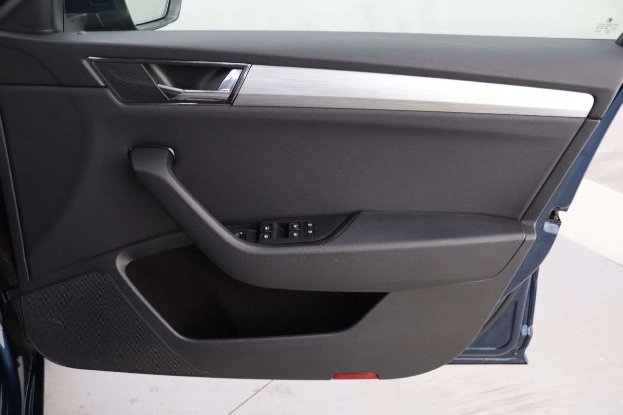 2021 SKODA SUPERB 2021 SKODA SUPERB