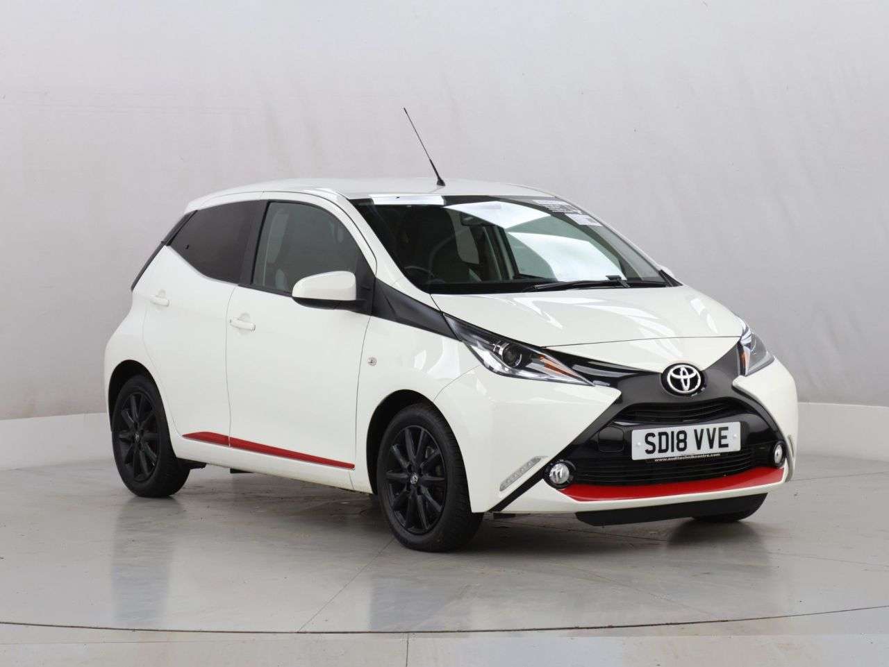 A 2018 TOYOTA AYGO 1.0 VVT-i x-press Hatchback 5dr Petrol Manual Euro 6 (68 ps) A 2018 TOYOTA AYGO 1.0 VVT-i x-press Hatchback 5dr Petrol Manual Euro 6 (68 ps)