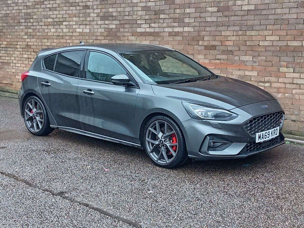 A 2019 FORD FOCUS 2.3T EcoBoost ST Hatchback 5dr Petrol Manual Euro 6 (s/s) (280 ps) A 2019 FORD FOCUS 2.3T EcoBoost ST Hatchback 5dr Petrol Manual Euro 6 (s/s) (280 ps)