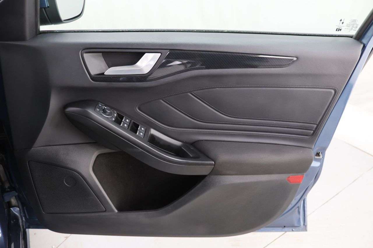 2023 FORD FOCUS 2023 FORD FOCUS