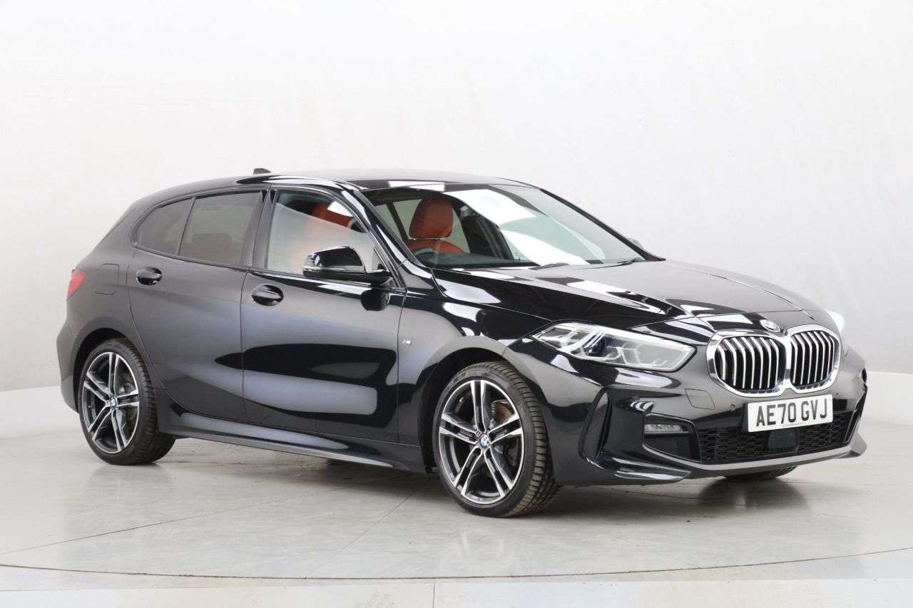 A 2020 BMW 1 SERIES 1.5 118i M Sport Hatchback 5dr Petrol DCT Euro 6 (s/s) (140 ps) A 2020 BMW 1 SERIES 1.5 118i M Sport Hatchback 5dr Petrol DCT Euro 6 (s/s) (140 ps)
