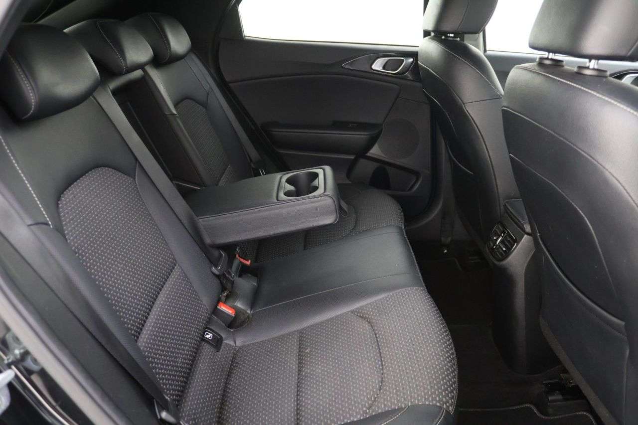 2021 KIA XCEED 2021 KIA XCEED