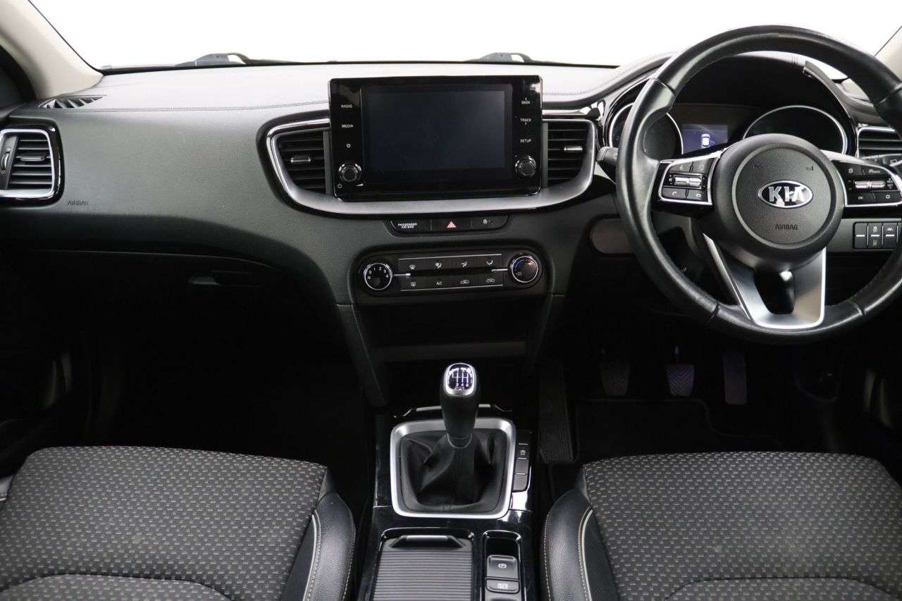 2021 KIA XCEED 2021 KIA XCEED