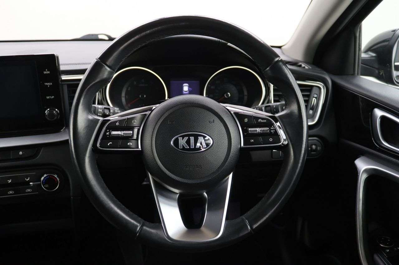 2021 KIA XCEED 2021 KIA XCEED