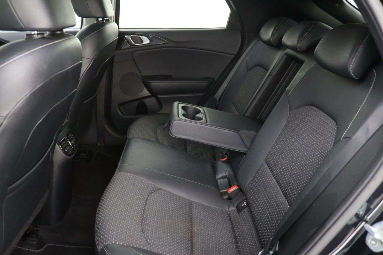 2021 KIA XCEED 2021 KIA XCEED