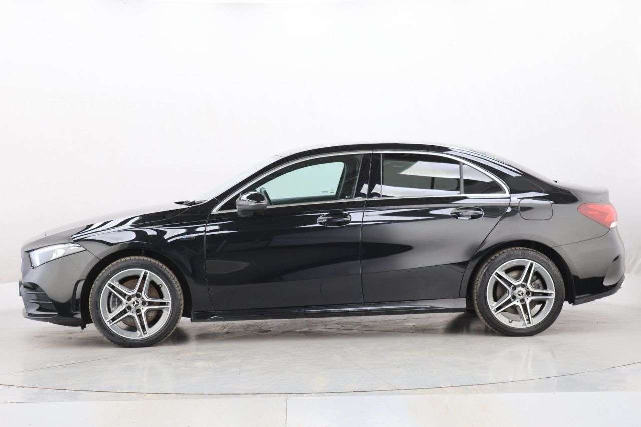 2021 MERCEDES-BENZ A CLASS 2021 MERCEDES-BENZ A CLASS