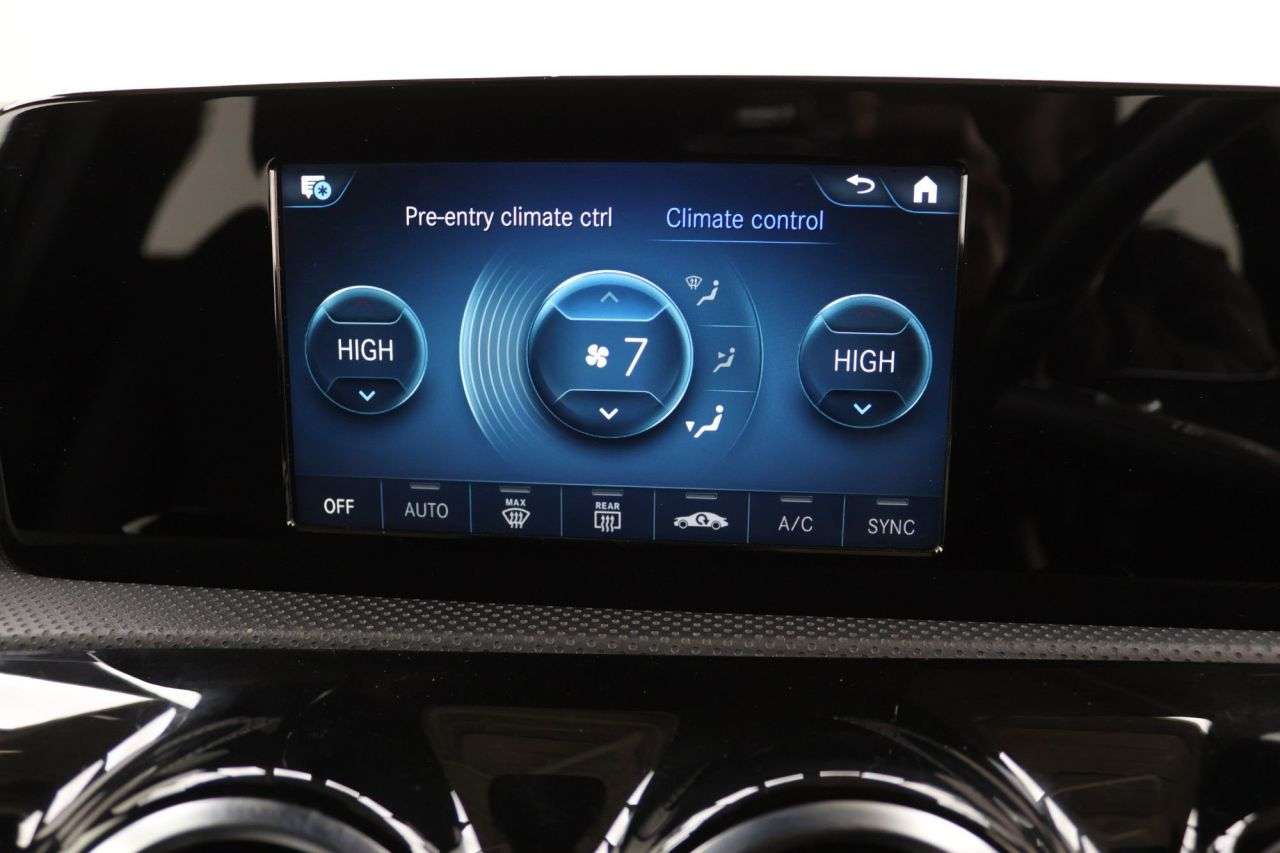 2021 MERCEDES-BENZ A CLASS 2021 MERCEDES-BENZ A CLASS