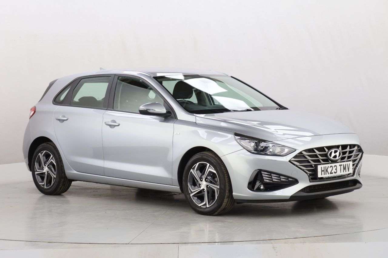A 2023 HYUNDAI I30 1.0 T-GDi MHEV SE Connect Hatchback 5dr Petrol Hybrid Manual Euro 6 (s/s) ( A 2023 HYUNDAI I30 1.0 T-GDi MHEV SE Connect Hatchback 5dr Petrol Hybrid Manual Euro 6 (s/s) (