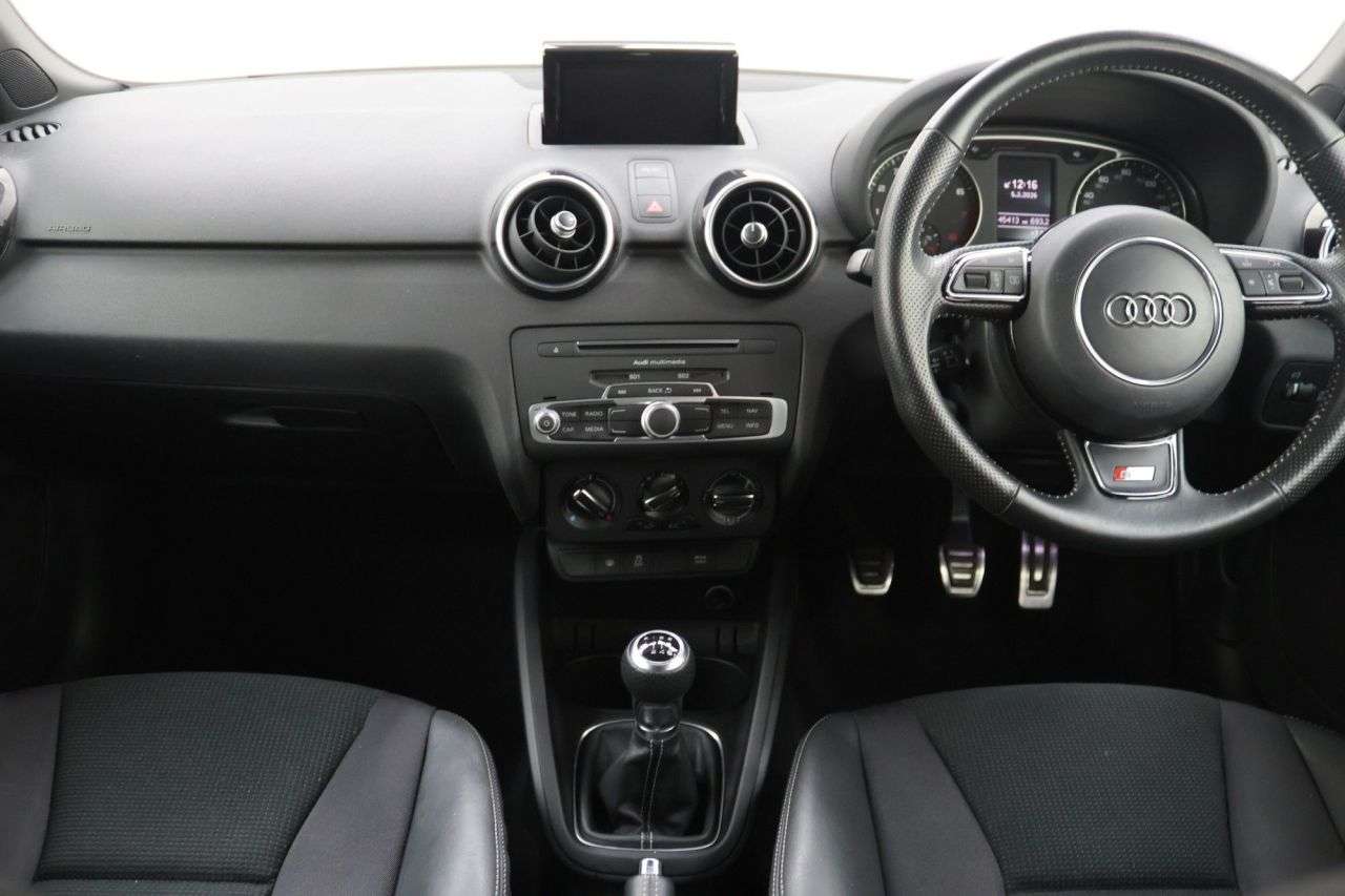 2016 AUDI A1 2016 AUDI A1