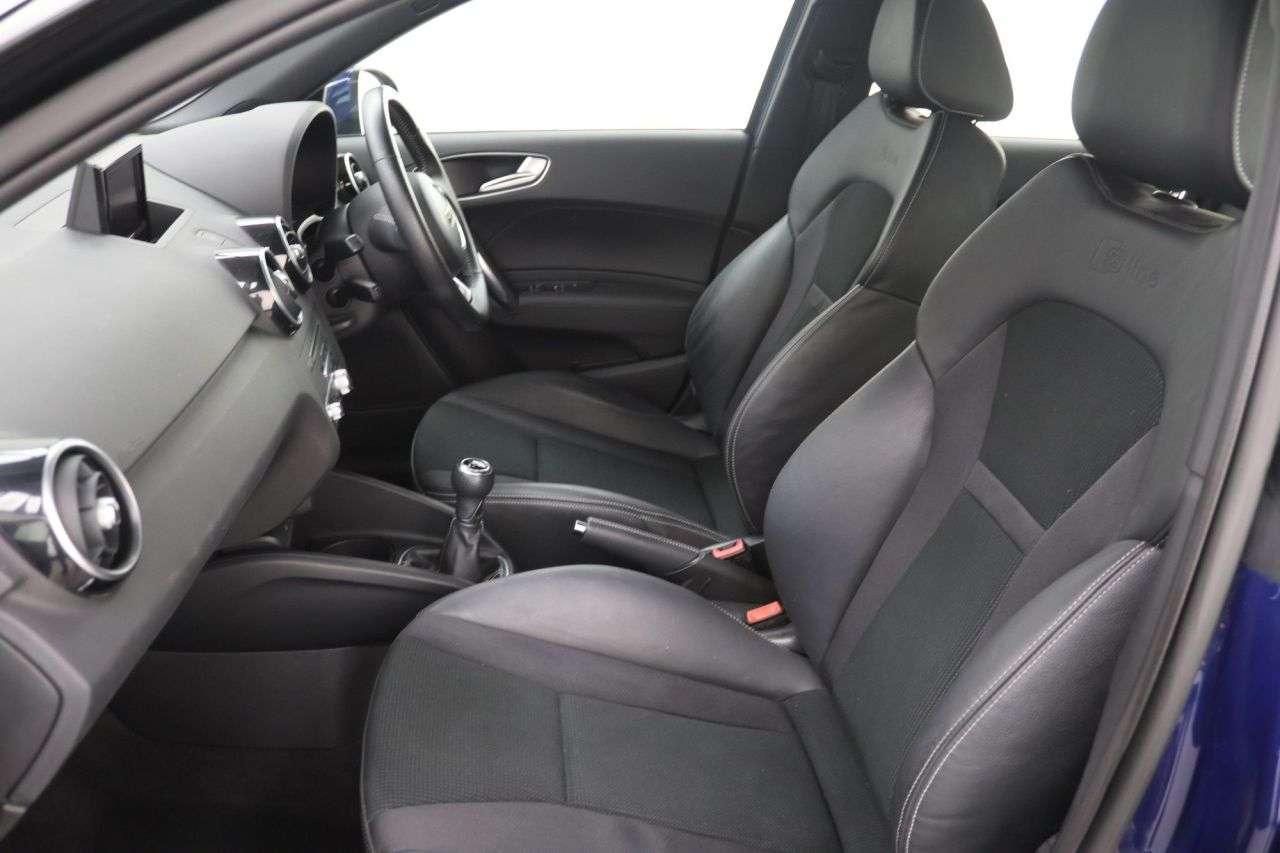 2016 AUDI A1 2016 AUDI A1