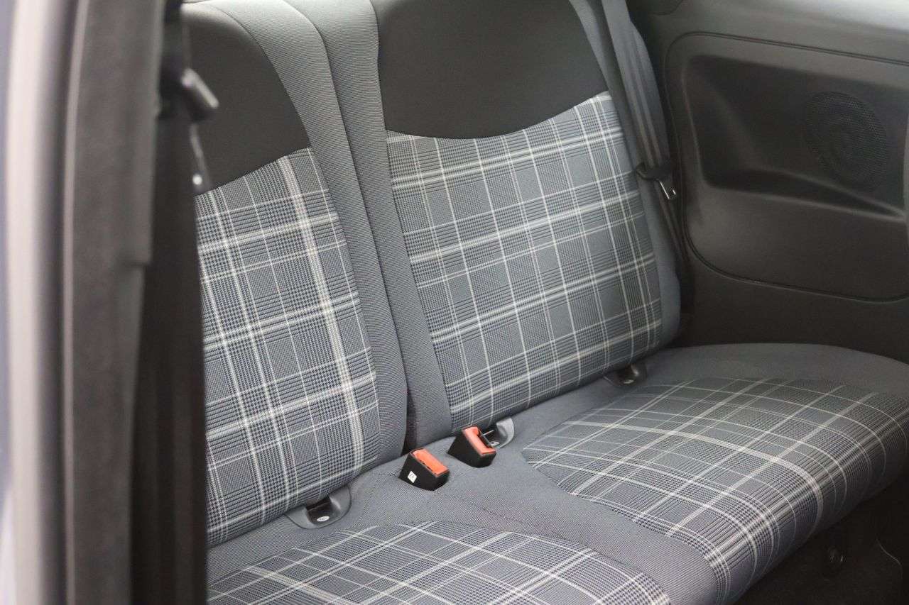 2020 FIAT 500 2020 FIAT 500