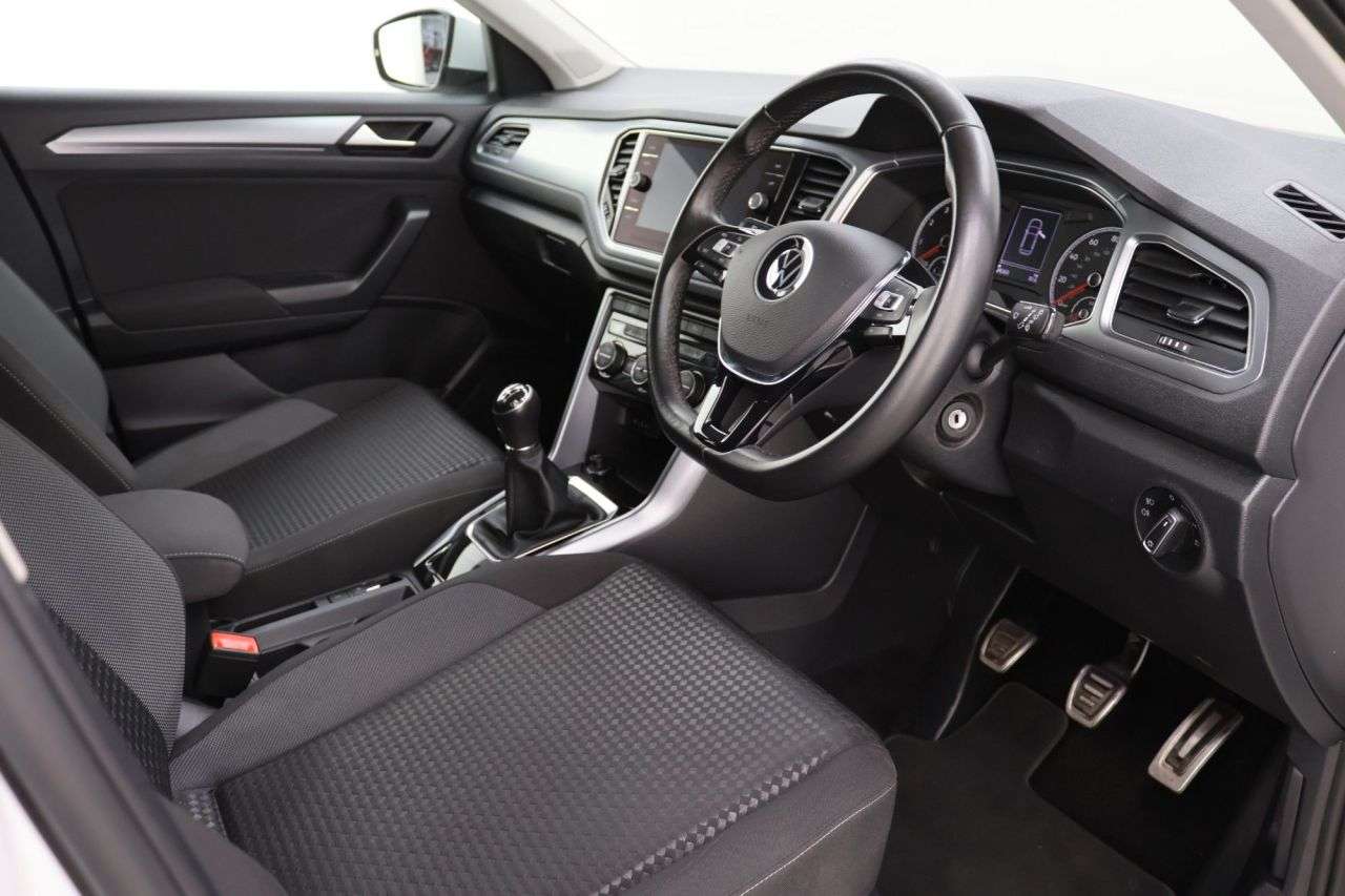 2021 VOLKSWAGEN T-ROC 2021 VOLKSWAGEN T-ROC