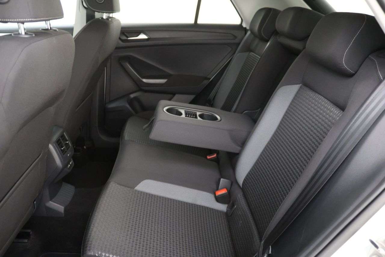 2021 VOLKSWAGEN T-ROC 2021 VOLKSWAGEN T-ROC