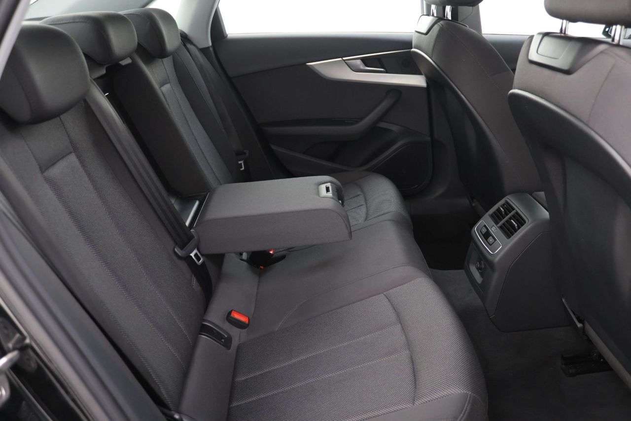 2023 AUDI A4 2023 AUDI A4