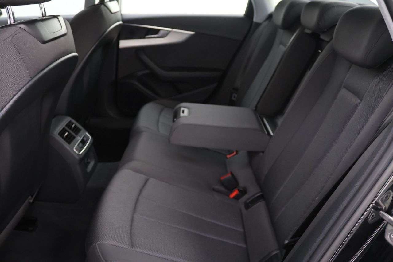 2023 AUDI A4 2023 AUDI A4