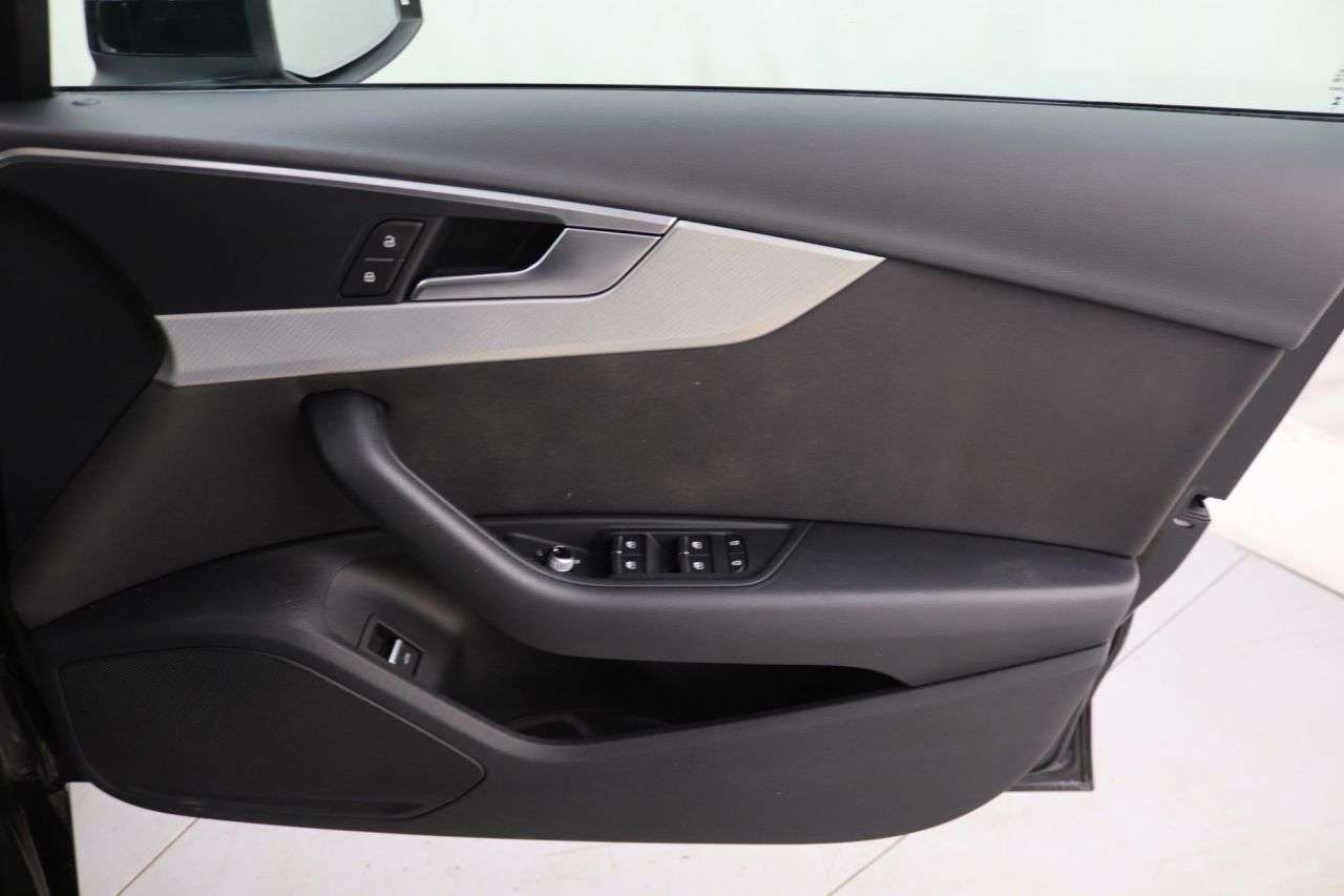 2023 AUDI A4 2023 AUDI A4