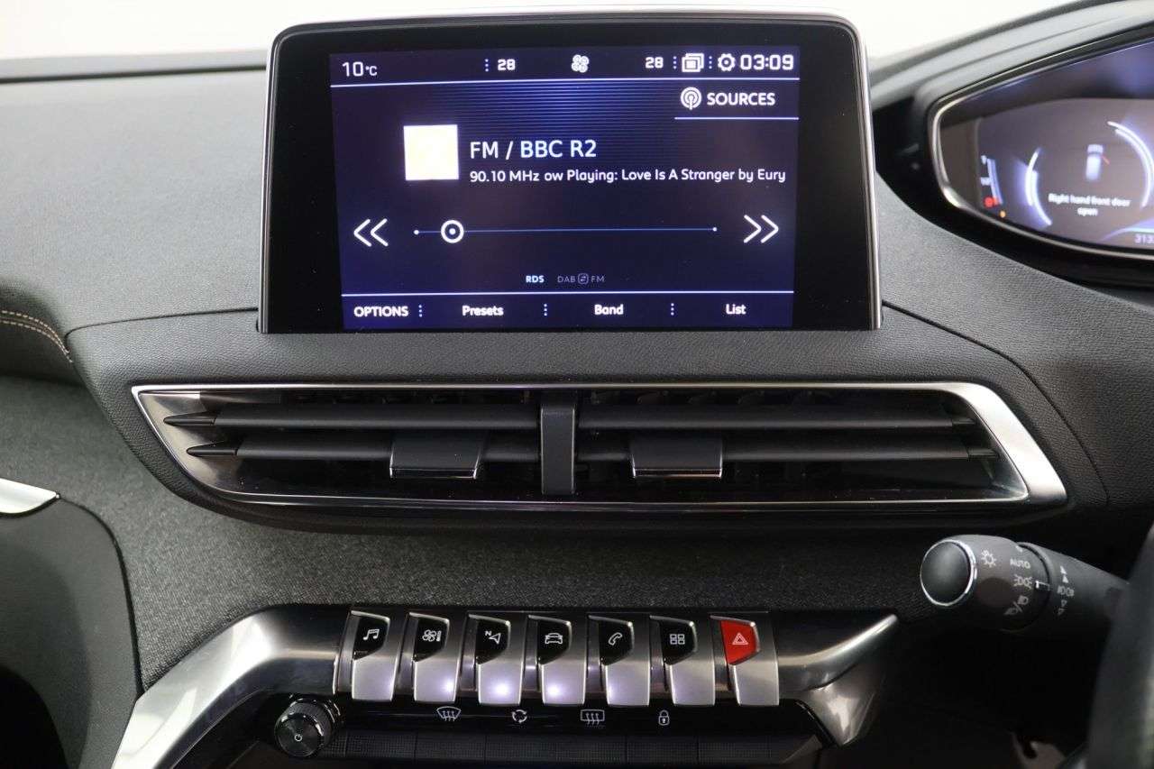 2020 PEUGEOT 3008 2020 PEUGEOT 3008